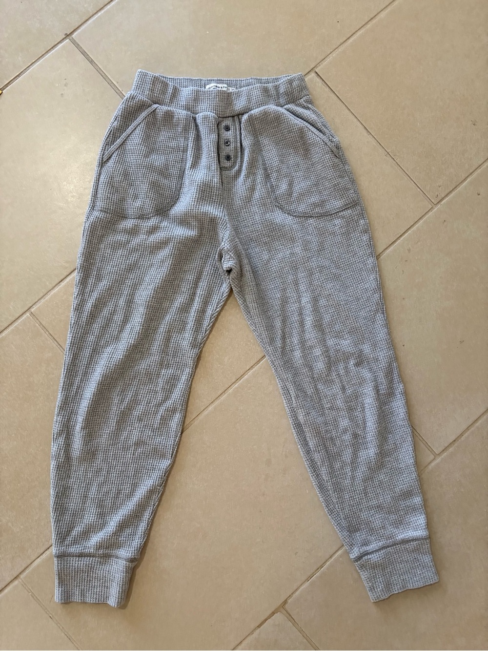 NWOT Abercrombie & Fitch Gray Waffle Knit Joggers ankle loungewear size XS